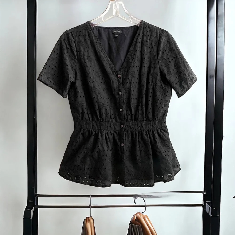Ann Taylor Factory Size 2 Black Lightweight Flowy Cutout Top Peplum Blouse